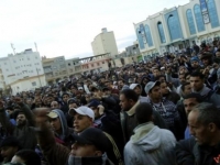 В Ливии из-за беспорядков объявлено чрезвычайное положение. 