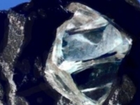 Алмаз стоимостью более 6 млн долларов обнаружили в Сьерра-Леоне. Американский доллар