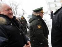 Министр обороны  попросил губернатора Камчатки отселить из ветхого жилья в Вилючинске людей, утративших связь с Вооруженными силами. 