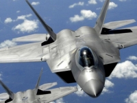 США направили в ОАЭ самые современные американские истребители F-22. 