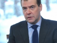 Медведев предложил расширить формат встреч с думскими фракциями. Штат военной полиции