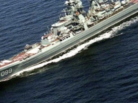 Отряд российских военных кораблей во главе с атомным крейсером Петр. Российские военные корабли