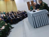 Фото пресс-службы МО РФ. Срок службы в армии в 2012