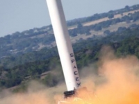Прототип ракеты-носителя Falcon 9R взорвался в США - ТВ