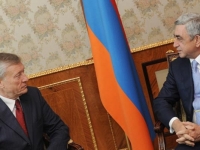 Генсек ОДКБ поздравил переизбранного президента Армении Генеральный
